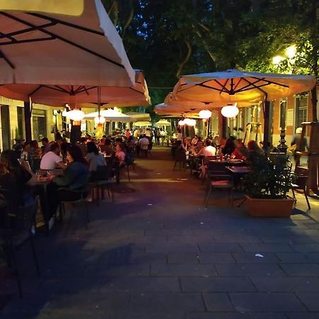 In Centro A Terst Exteriér fotografie
